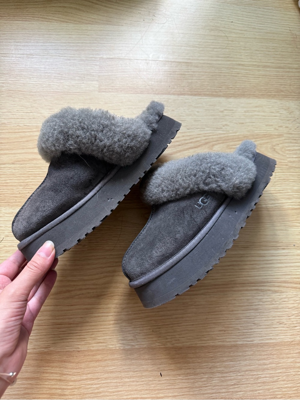 Womens UGG Disquette Platform Clog - Charcoal size 7
